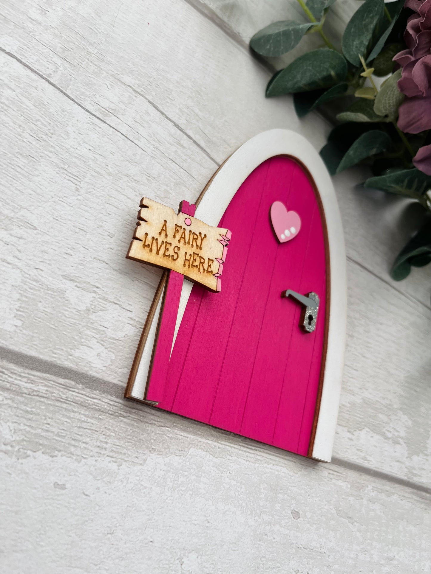 Fuchsia Pink Heart Fairy Door