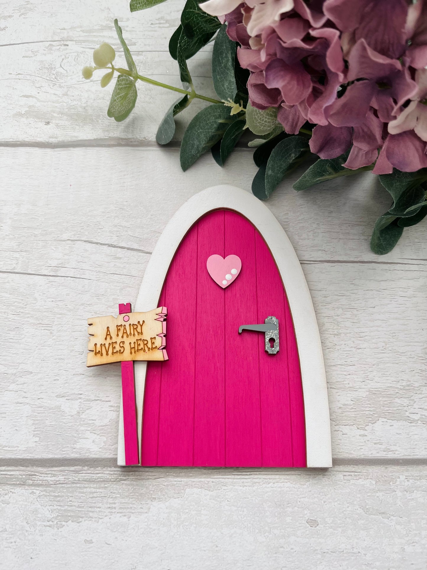 Fuchsia Pink Heart Fairy Door