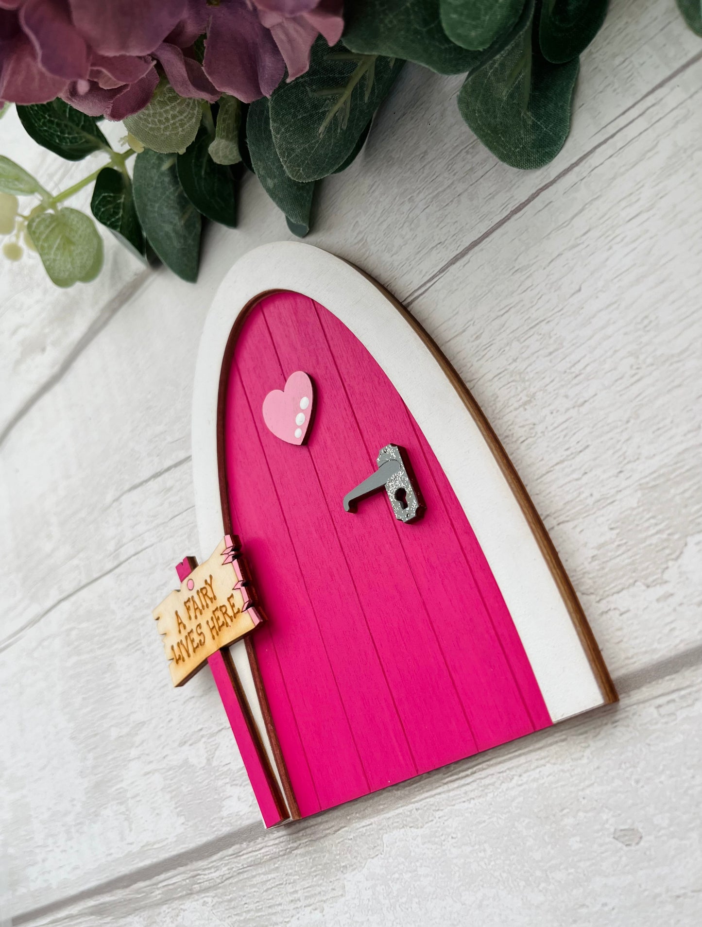 Fuchsia Pink Heart Fairy Door