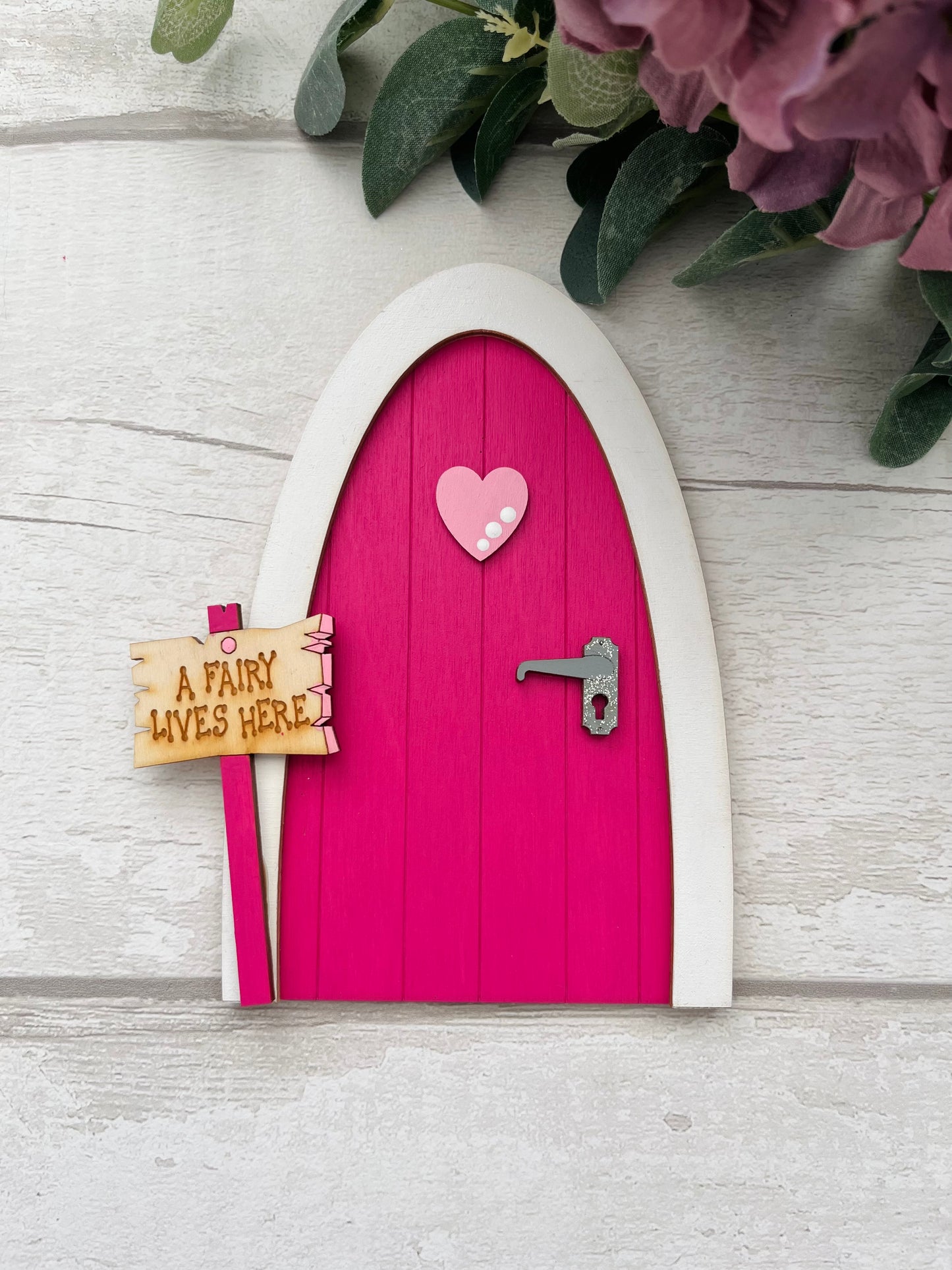 Fuchsia Pink Heart Fairy Door